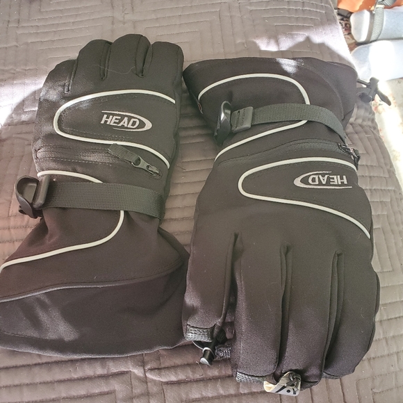 HEAD GLOVES AND HAT - Picture 6 of 6